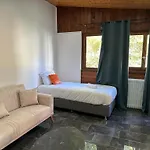 Hotel Parc Les Cigognes