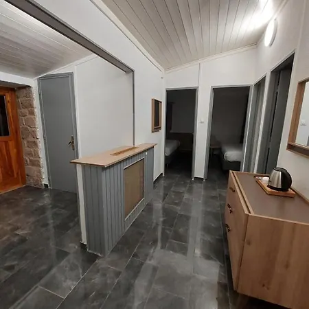 Hotel Parc Les Cigognes 3*