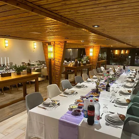 Hotel Parc Les Cigognes