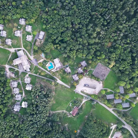 Parc Les Cigognes Albe