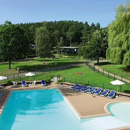 Parc Les Cigognes Hotel