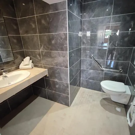 Hotel Parc Les Cigognes