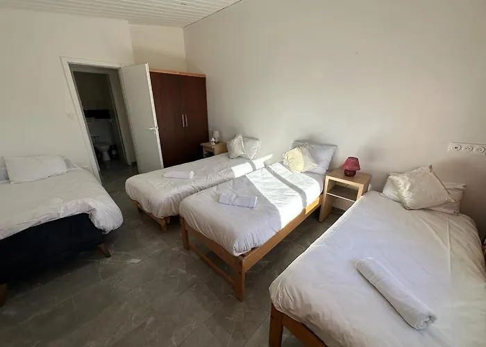 Parc Les Cigognes Hotel