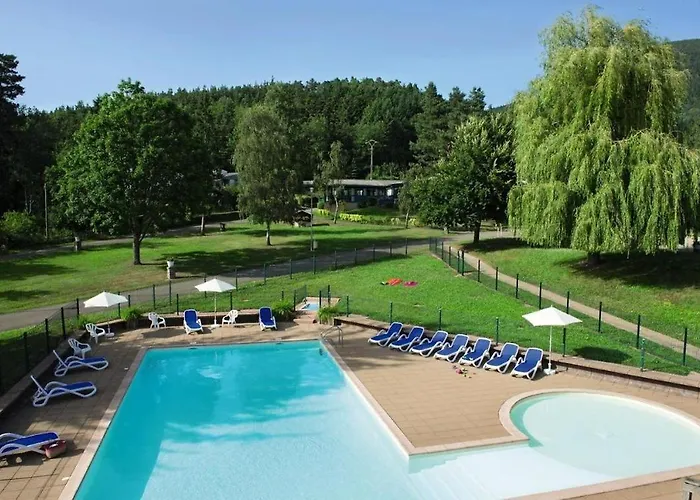 Parc Les Cigognes Hotel