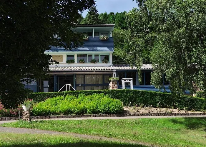 Hotel Parc Les Cigognes Albé